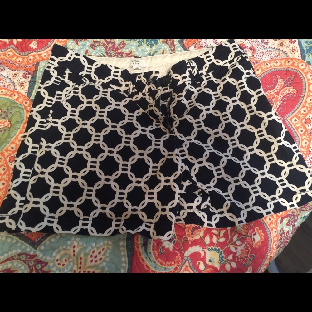 Crown and Ivy Shorts